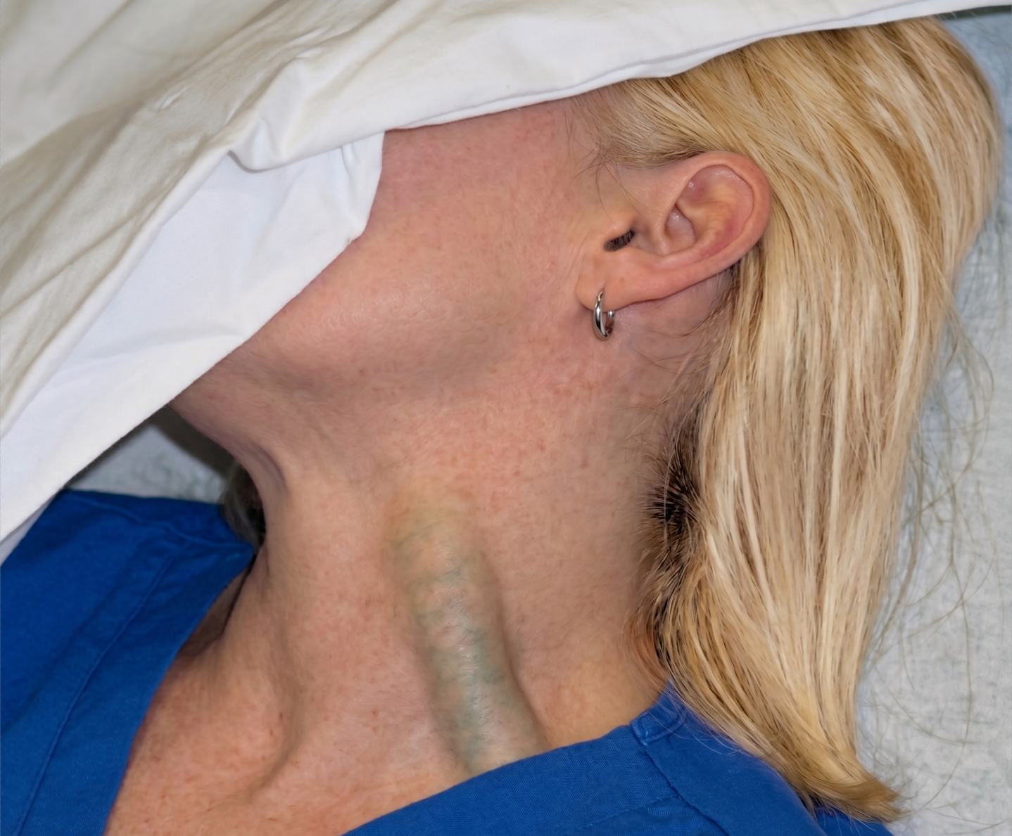 R.I.P Young woman d!es at the 